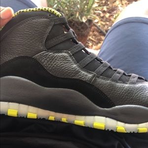 Jordan 10 venom D.s.   Size 12